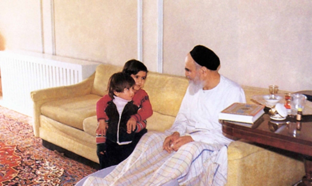 الإمام الخميني والأطفال