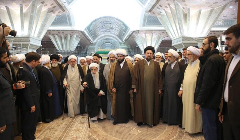 اعضاء مجلس خبراء القيادة يجددون العهد مع مفجر الثورة الاسلامية