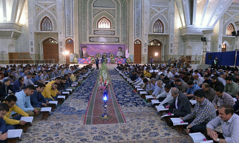 حفل تلاوة القرآن في مرقد الامام الخميني في شهر رمضان