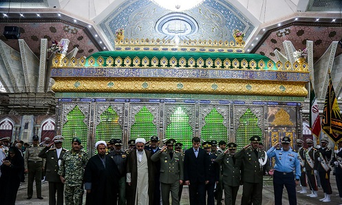 قادة الجيش يجددون العهد مع مبادئ الإمام الخميني (رض) والثّورة الاسلامية