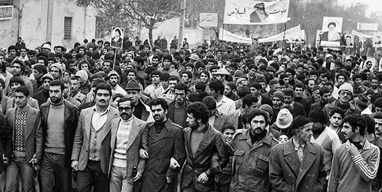 الثورة الاسلامية..نظريات حديثة في العلاقات الدولية