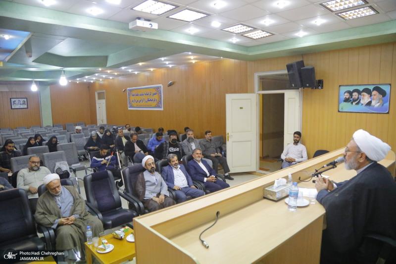 ملتقى صحفي لمؤتمر تكريم وكلاء الإمام الخميني (قده) الشرعيين