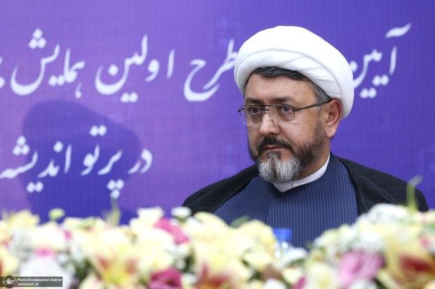 كمساري: الإمام الخميني أنقذ المرأة من ثنائية التطرف والتفريط