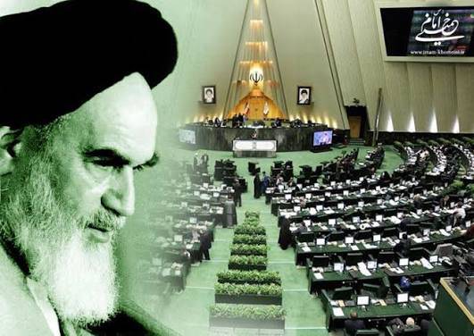 تحذير الإمام لنوّاب مجلس الشورى وتنبيههم من طرح مسائل تخالف مصالح البلاد