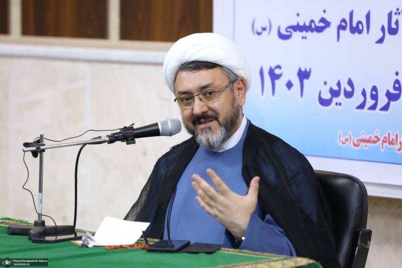 كمساري: فكرُ الإمام هو البرمجيةُ التي تُديرُ البلاد وتُجيبُ عن أسئلة واحتياجات اليوم