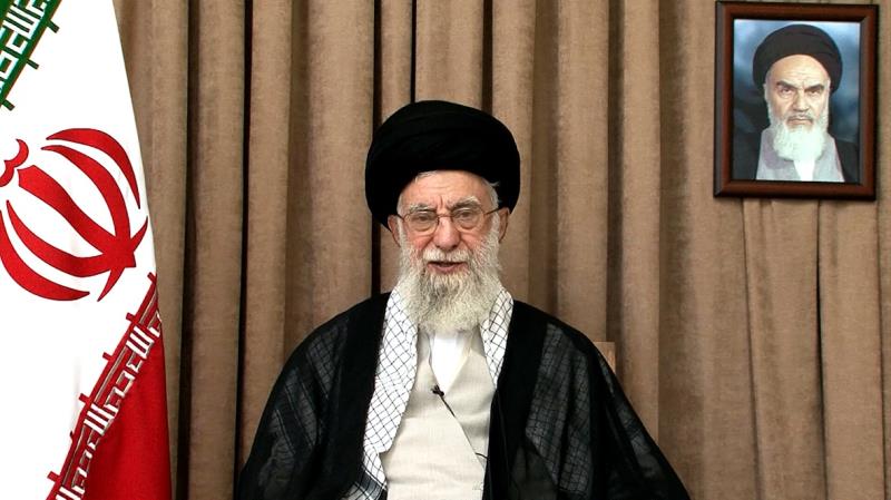توقع استسلام إيران العظيمة أطول بكثير من قياس الرئيس الأمريكي؛ والكيان الصهيوني سُحِقَ تحت ضربات إيران