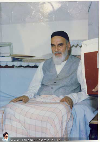 Imam Khomeini in Jamaran