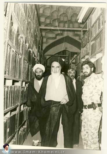 Imam Khomeini visiting a library