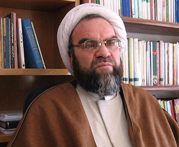 Imam Khomeini Sought Competent Clerics