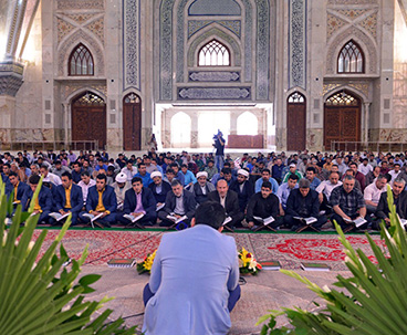 Imam’s shrine hosts Quranic session in Ramadan