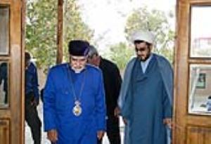 Christian leader of Armenian community visits Imam Khomeini’s ancestral home 