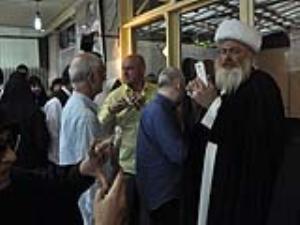 International guests in Imam’s simply-built residence in Jamaran