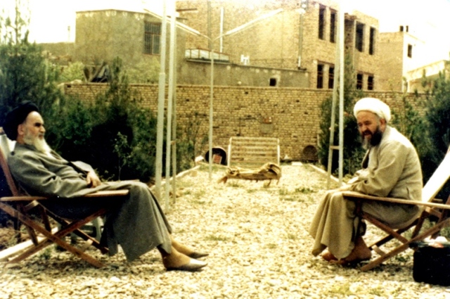 Imam Khomeini along with Ayatollah Ishraqi