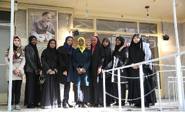 Foreign students visit Imam Khomeini’s historic residence
