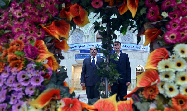 Nicaraguan ambassador pays respect and homage to Imam Khomeini