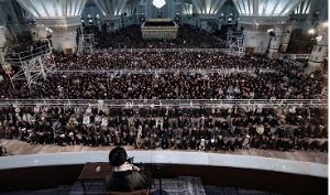 Imam Khomeini never felt weak, nor showed weakness in the face of enemies: Leader 