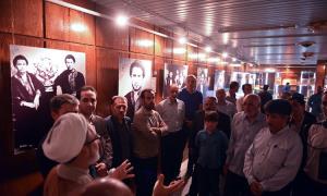 Some servicemen from Imam Khomeini’s holy mausoleum visit Jamaran complex