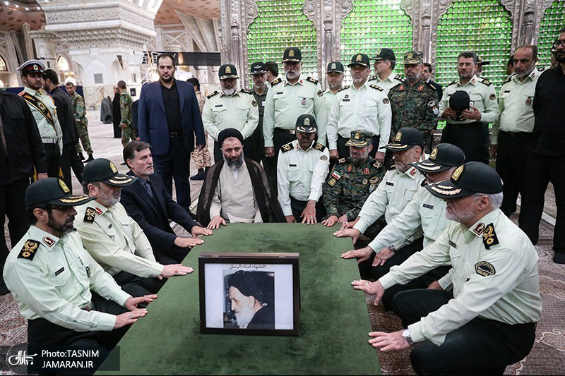 Military commanders pledge allegiance with Imam Khomeini, the late founder of the Islamic Republic