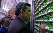 Tehran`s mayor pays homage at Imam Khomeini`s holy shrine 