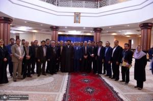 The personnel and the nurses of a medical organization pledge their allegiance with Imam Khomeini’s ideals