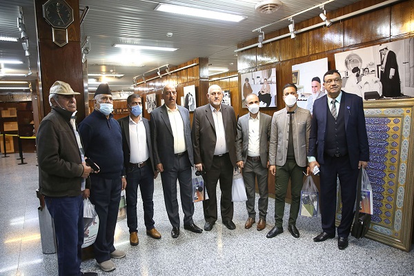 Professors and intellectuals from Iraqi universities visit Jamaran art complex .