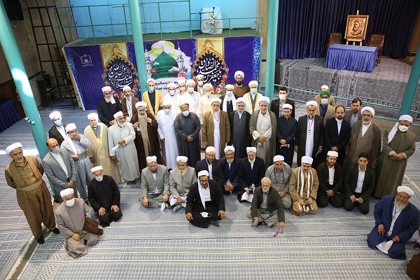 Friday prayers leaders, scholars and intellectual of Sunni Muslims visit Jamaran complex 
