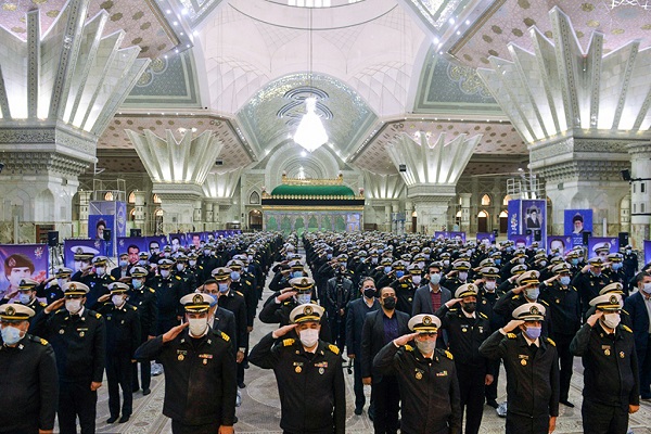 Iranian naval forces pledge allegiance to ideals of Imam Khomeini