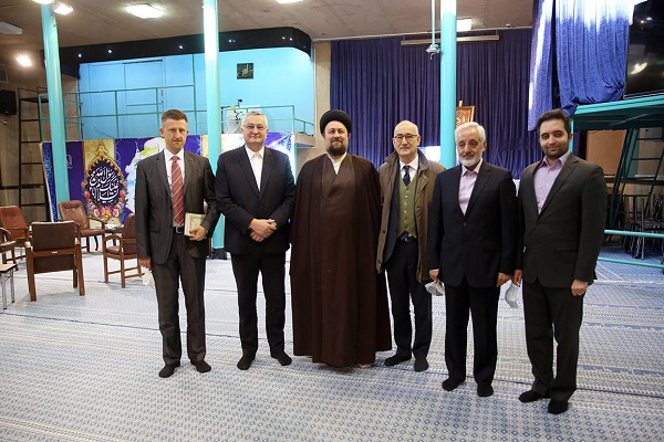 Grand Mufti of Croatia and its Ambassador to Iran meets Seyyed Hassan Khomeini 
