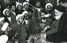 Imam Khomeini used to encourage seminary students 