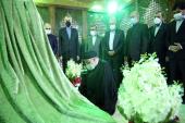 The 13th president and his cabinet members pledge allegiance to Imam Khomeini’s ideals 