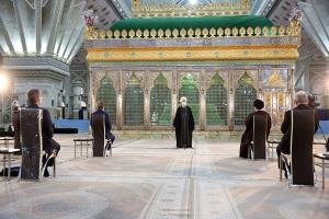 The president and his cabinet members pledge allegiance with Imam Khomeini’s ideals 