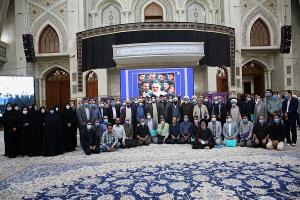 The acting head of the institute and personnel meet Seyyed Hassan Khomeini 