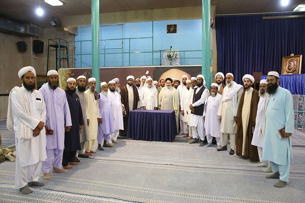 Gathering of Sunni Muslim leaders at Jamaran .