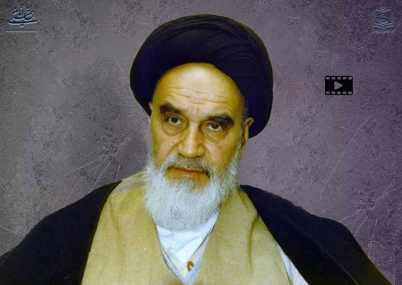 Believers are invited to divine banquet in Ramadan, Imam Khomeini explained
