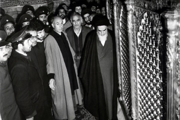  Imam would frequently visit holy shrine of Hazrat Masoumeh (a.s).