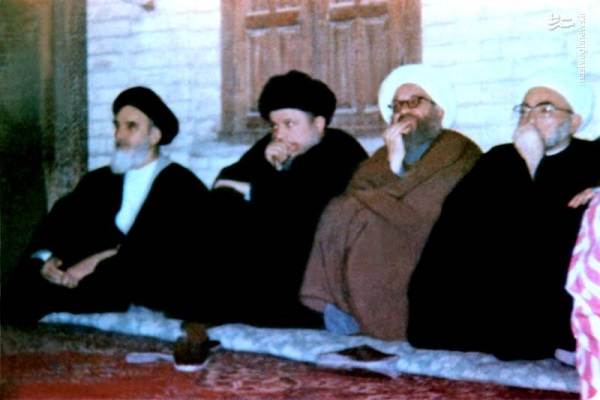 Martyr Ayatollah Baqir Sadr was deeply impressed by Imam Khomeini.