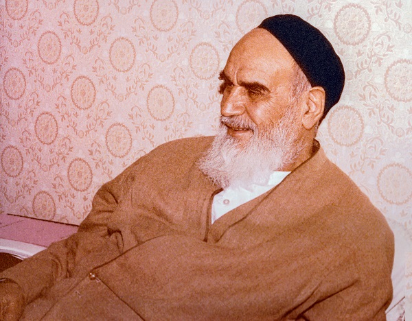 Imam Khomeini explained philosophers' views on  Divine Attributes