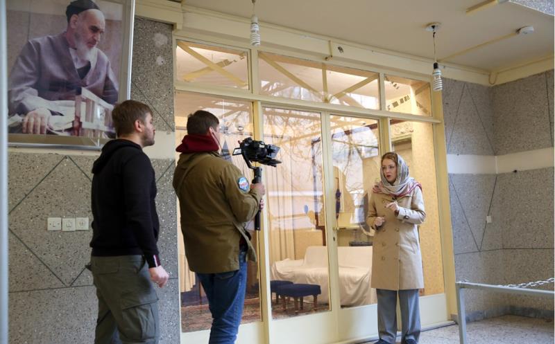 The documentary makers of "Azuzda" TV channel visited Jamaran together with the famous Russian presenter Olga Belova