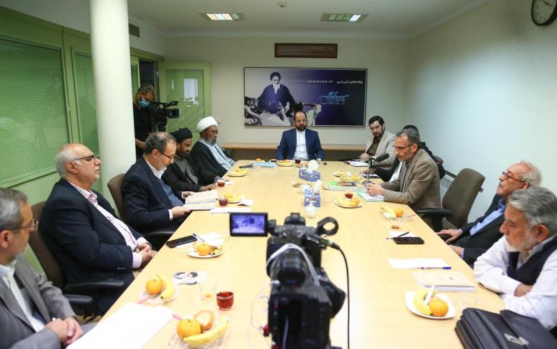 A collaborative meeting of international department of the institute with translators of new editions about Imam Khomeini in foreign languages.