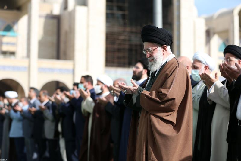 Leader calls for unity as Iranians celebrate Eid al-Fitr