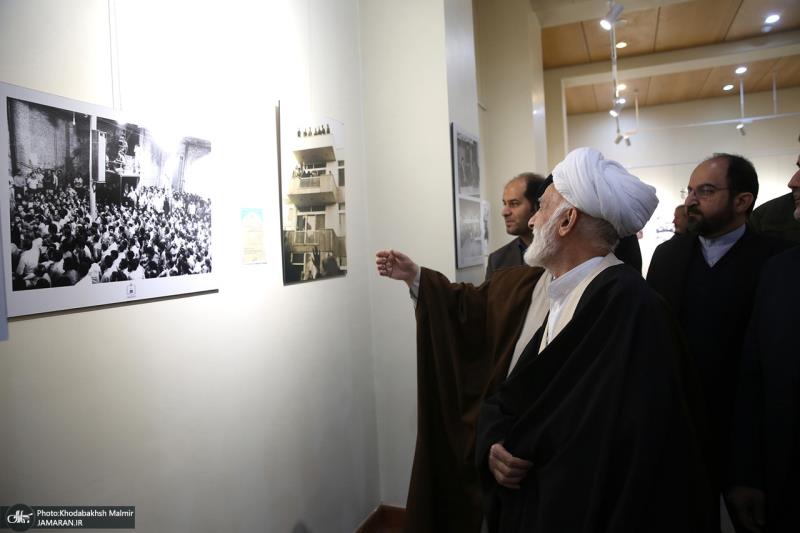 Ayatollah Dori of Najafabadi visited the "Imam of Hearts" photo exhibition