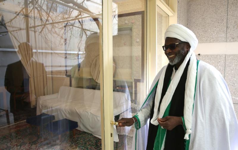 The Shiite leader of Ghana visited Imam Khomeini`s house in Jamaran.