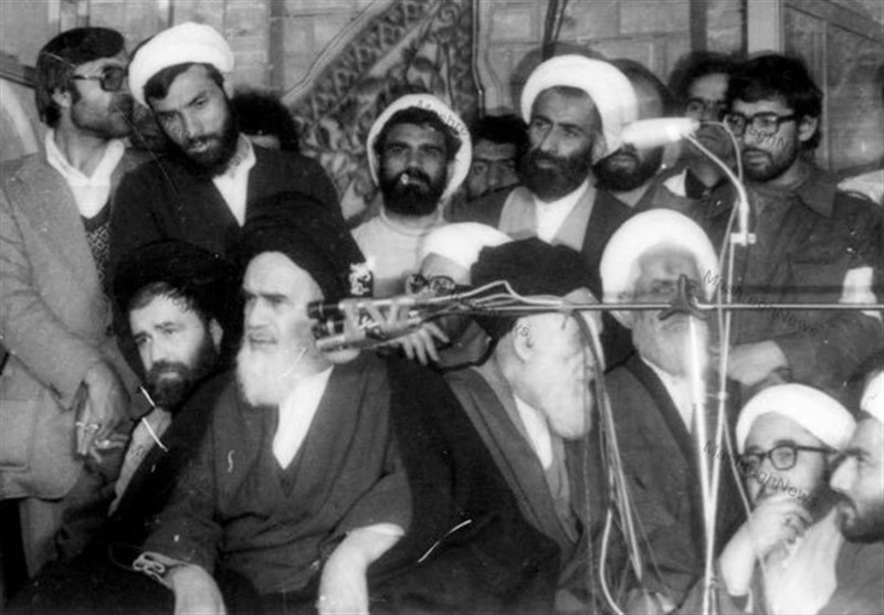 Imam Khomeini did not like seminary students to waste their time.