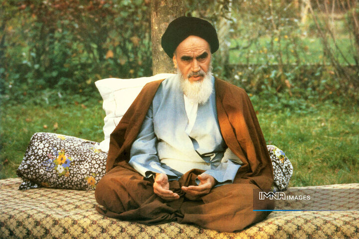Imam Khomeini explained how to eradicate the roots of anger