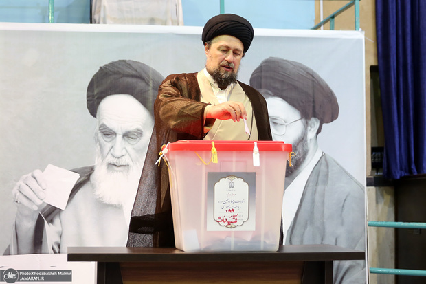 Seyyed Hassan Khomeini seeks higher turnout at Iran run off presidential election 