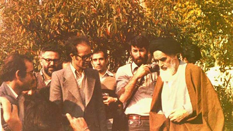 Imam Khomeini`s migration to Nofel Loshato  proved turning point in history of Islamic Revolution 