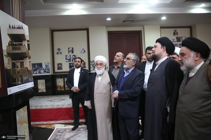 Seyyed Hassan Khomeini`s visit to the photo exhibition "Imam of the Nation"