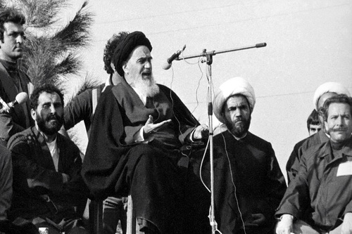 Imam Khomeini`s dynamic ideals in Muslin world remain as token of his immortality