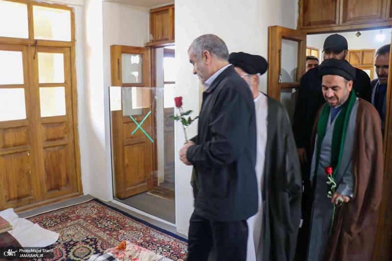 Ali Nikzad, the deputy speaker of parliament visits Imam`s birth place and residenc in historic city of Khomein