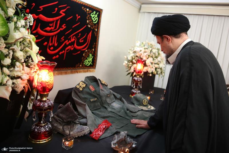 Seyyed Hassan Khomeini`s presence at the home of Martyr General Hossein Salami